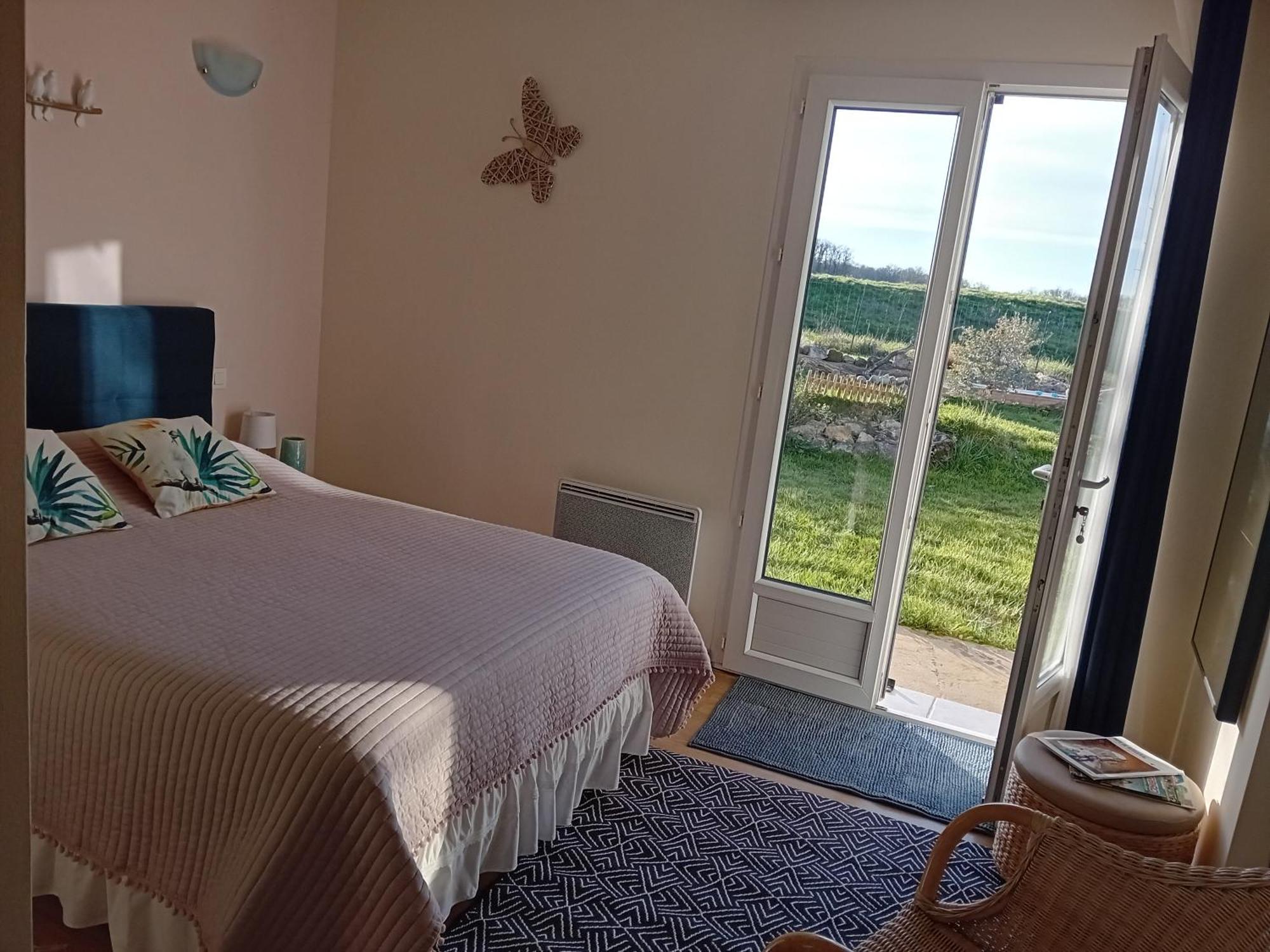 Cocooning Au Saut Du Loup Bed & Breakfast Lavergne  Dış mekan fotoğraf